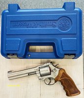 S&W Revolver Mod. 686 Target Champion, 6 Zoll, Kal. .357 Magnum, Stainless Steel / matt